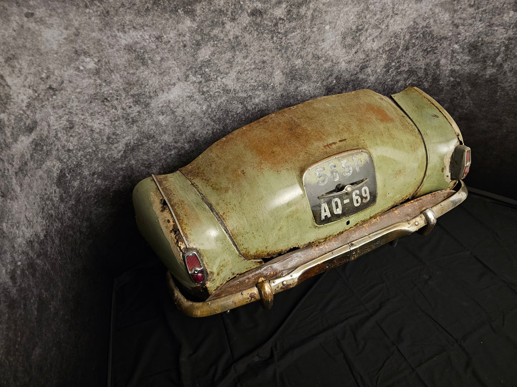 Renault Frégate Heck - Original Scheunenfund mit Patina, Deko