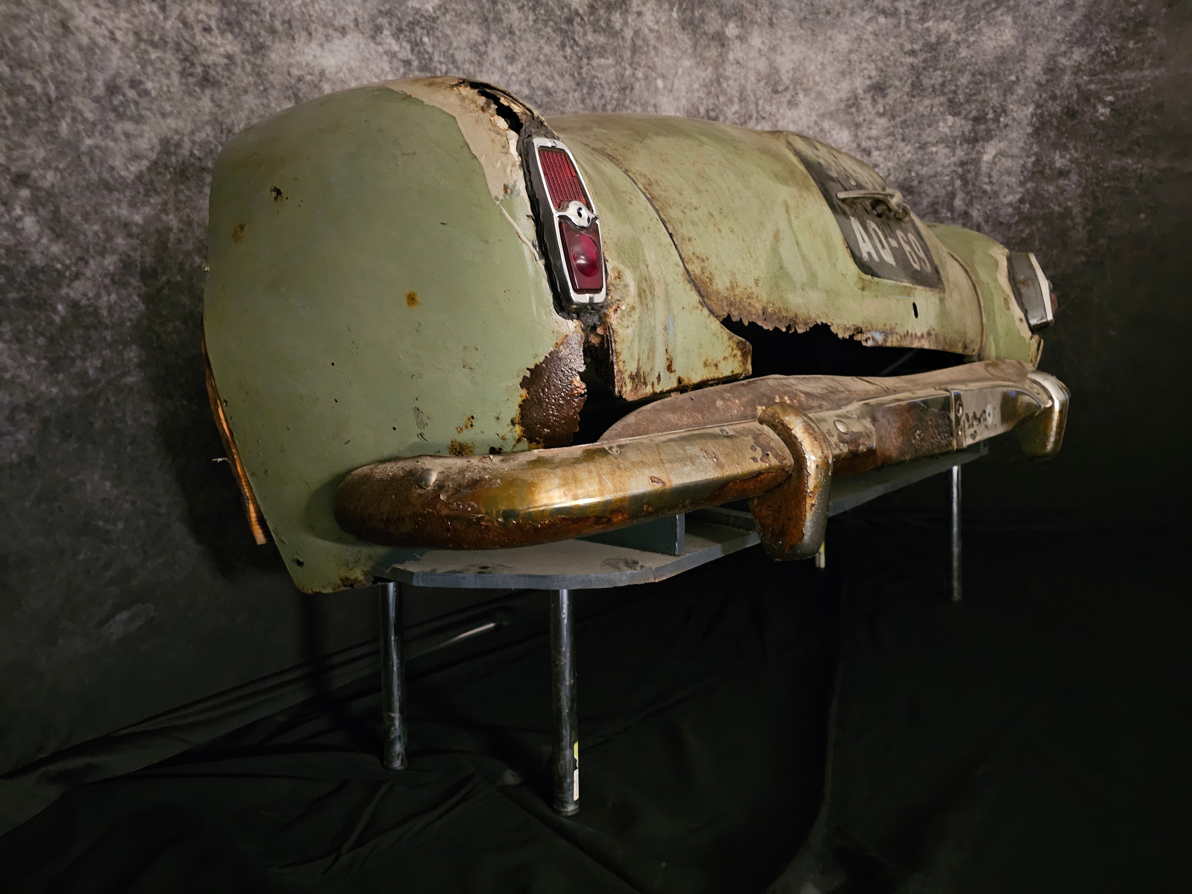Renault Frégate Heck - Original Scheunenfund mit Patina, Deko