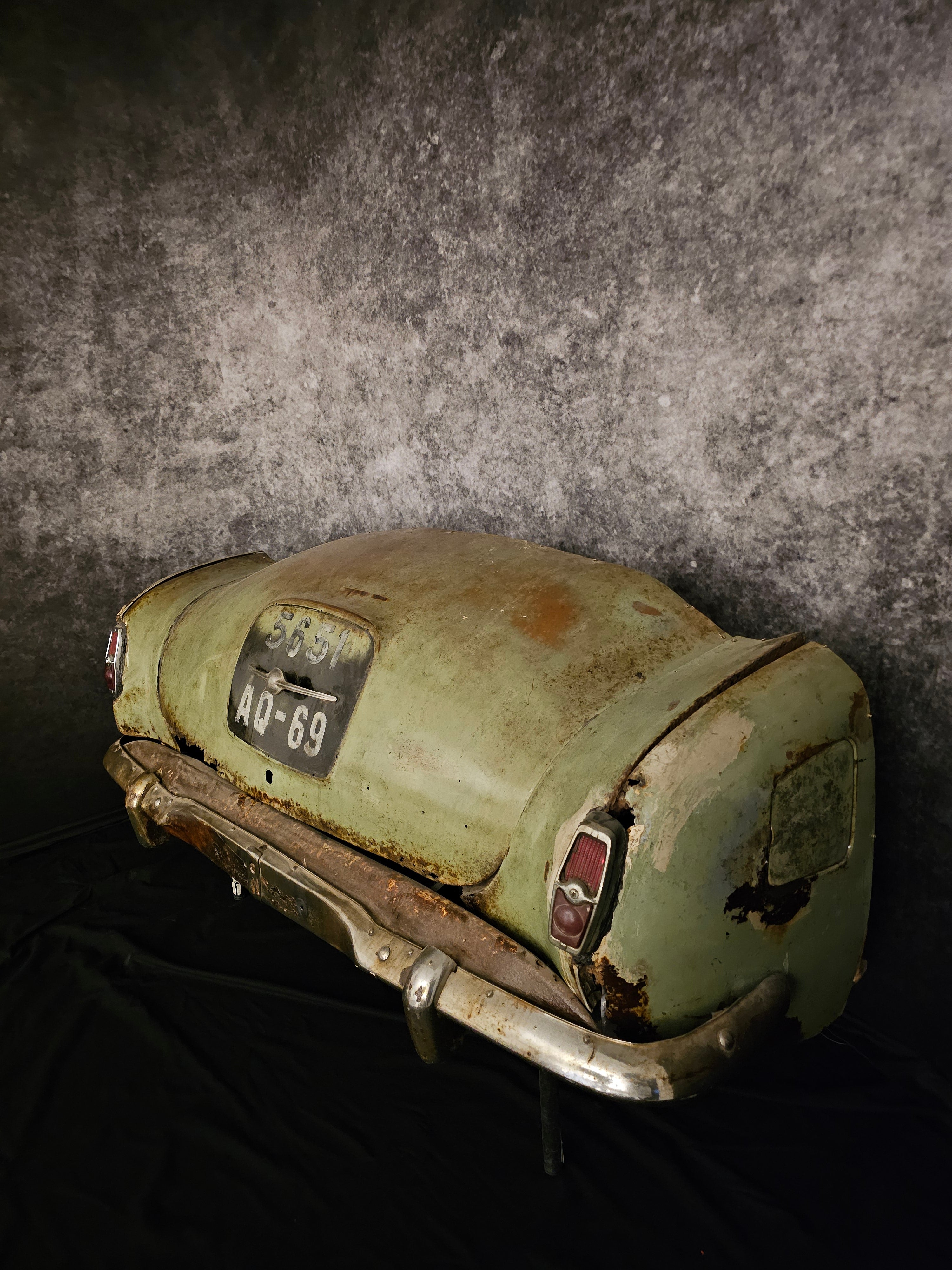 Renault Frégate Heck - Original Scheunenfund mit Patina, Deko