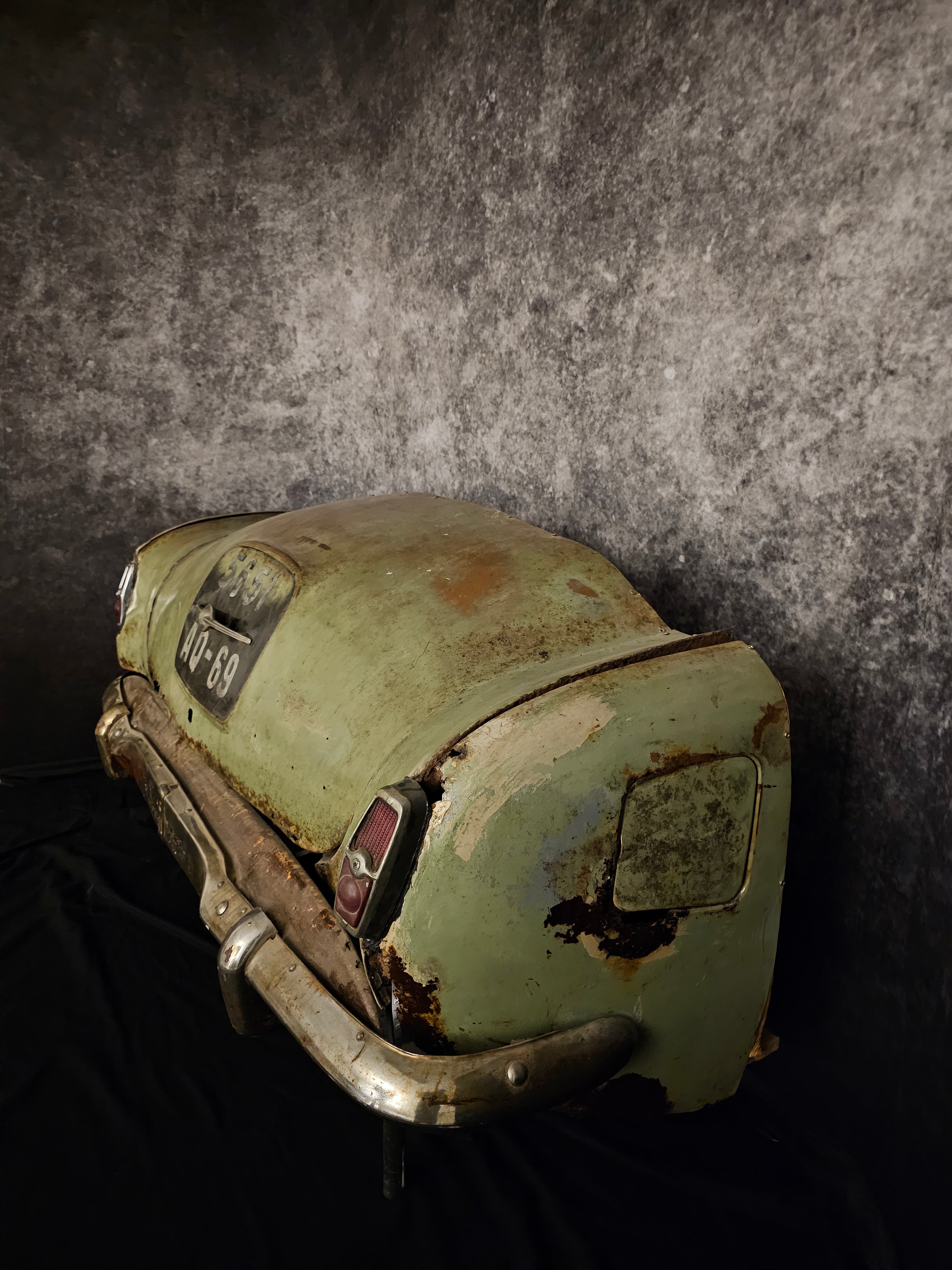 Renault Frégate Heck - Original Scheunenfund mit Patina, Deko