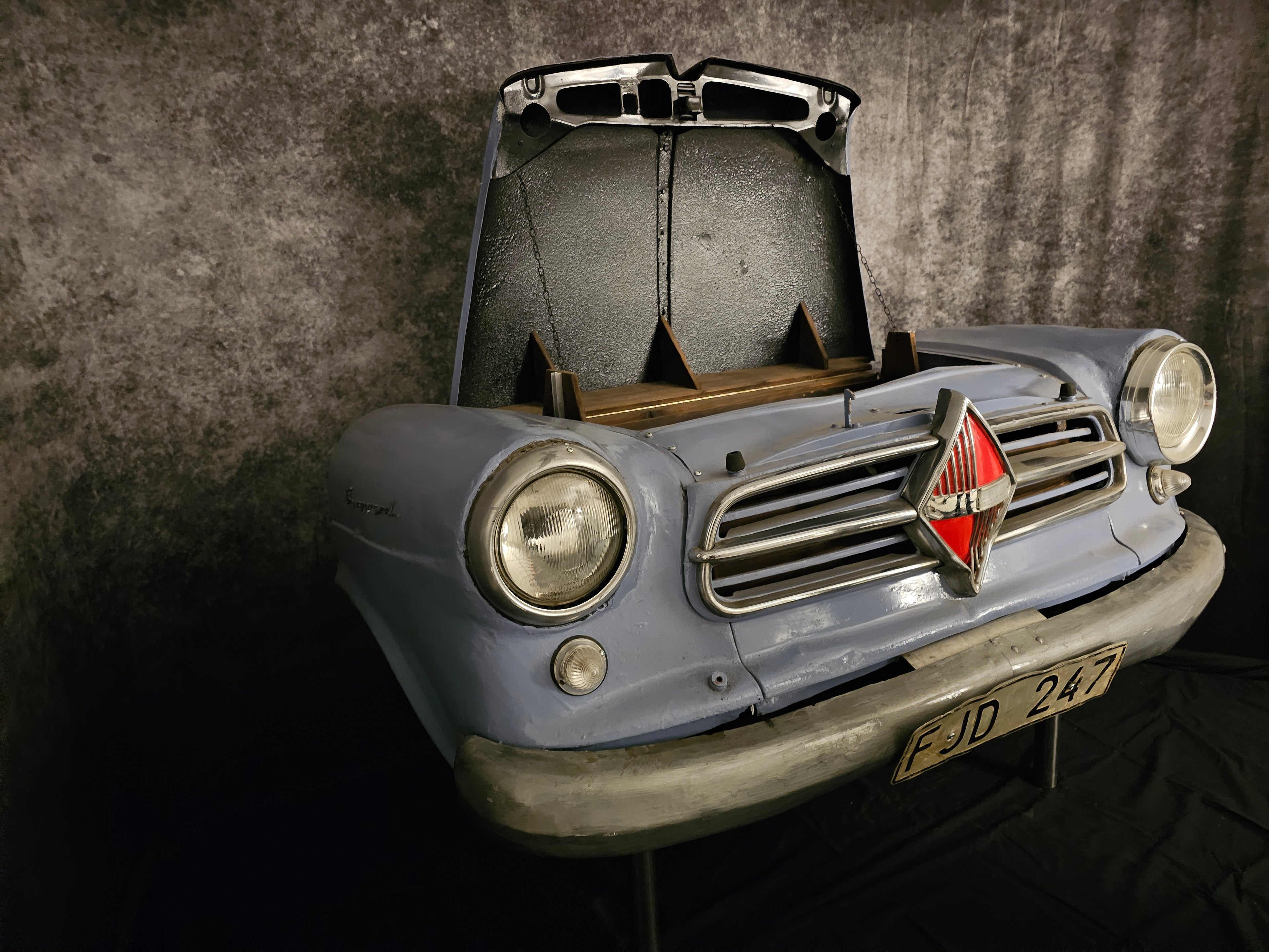 Borgward Isabella Front Bar | Mancave Classic
