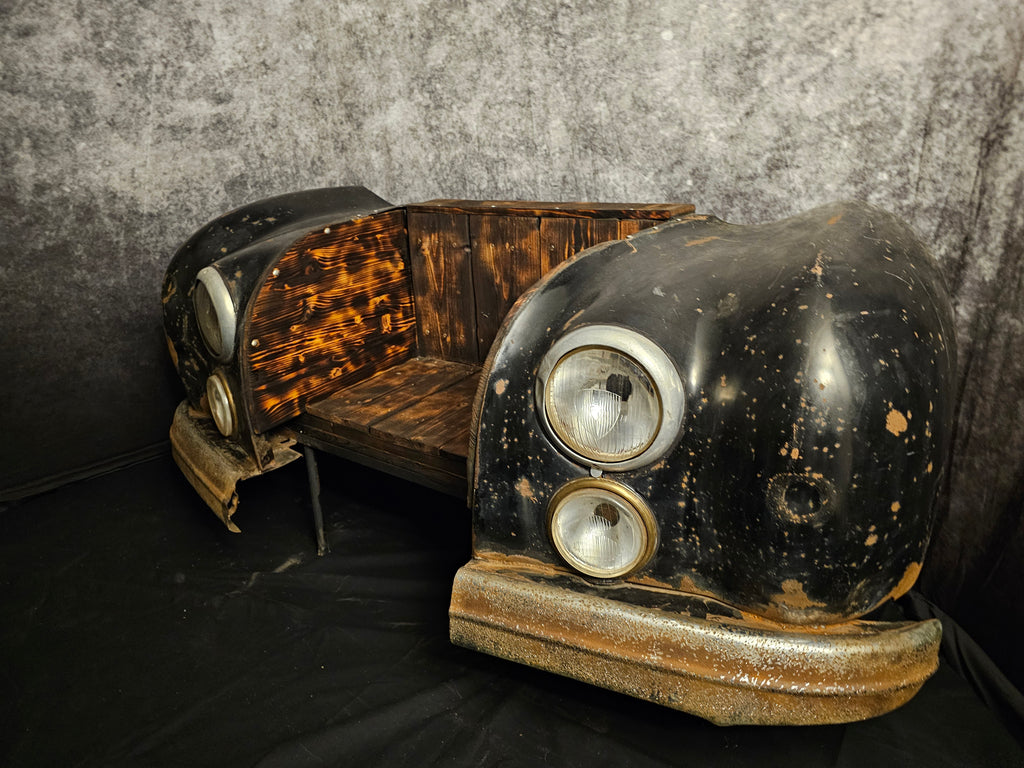 Hotchkiss Autosofa – Rustic Car Furniture Made from Original Front | Swiss Made Unique Piece