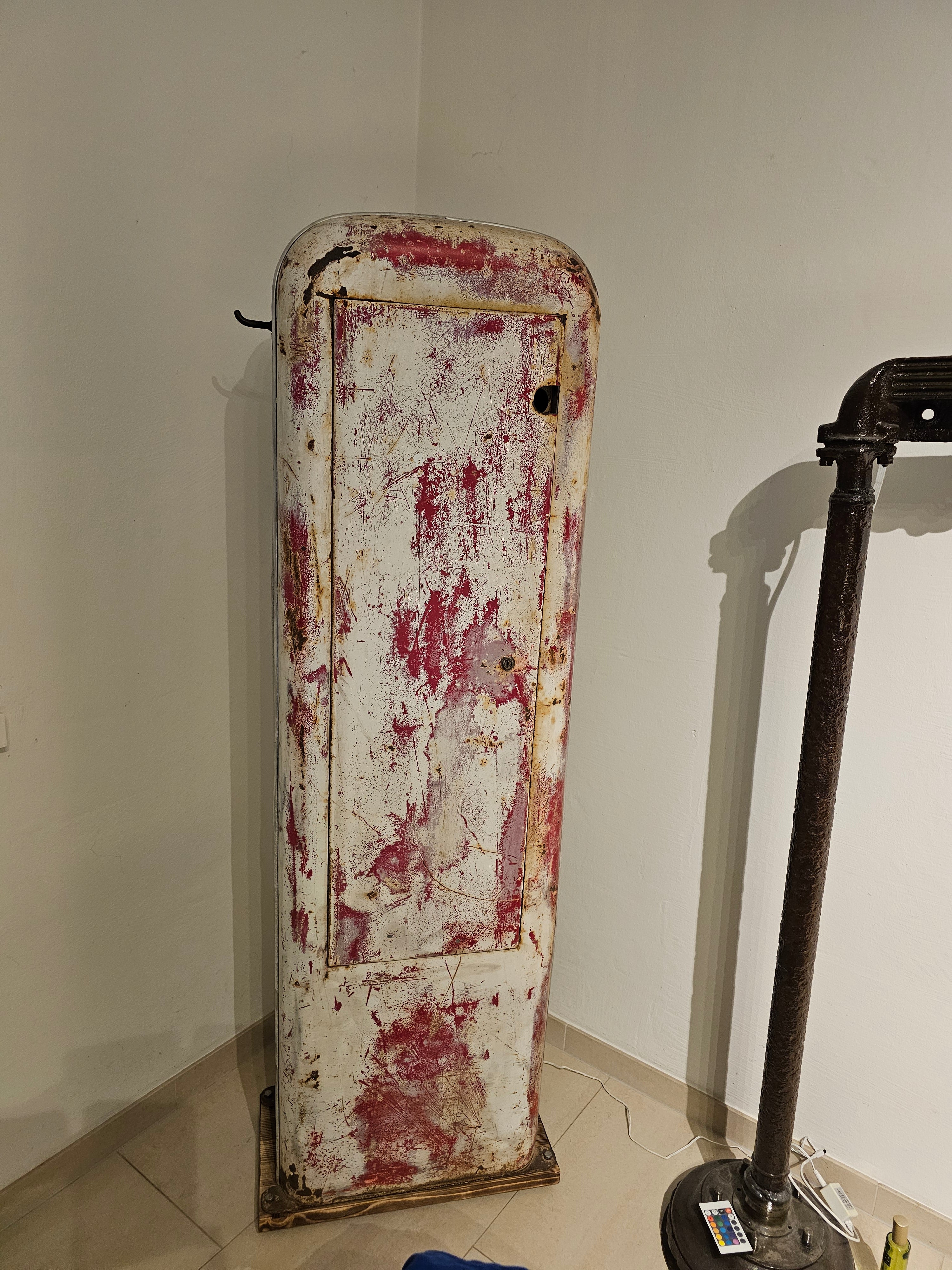 1950s Air Station gas pump | Mancave Classic