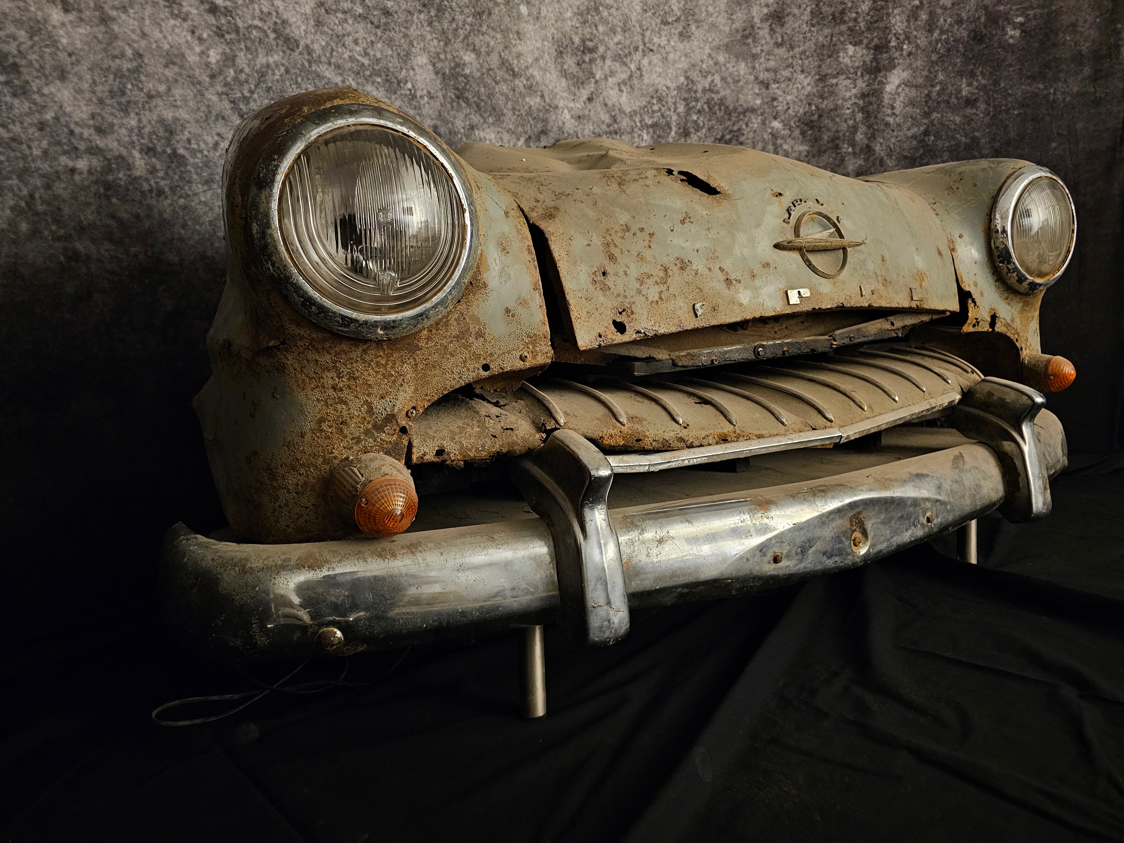 Opel Olympia Rekord Front – Original Scheunenfund | Patina Blickfang Unikat