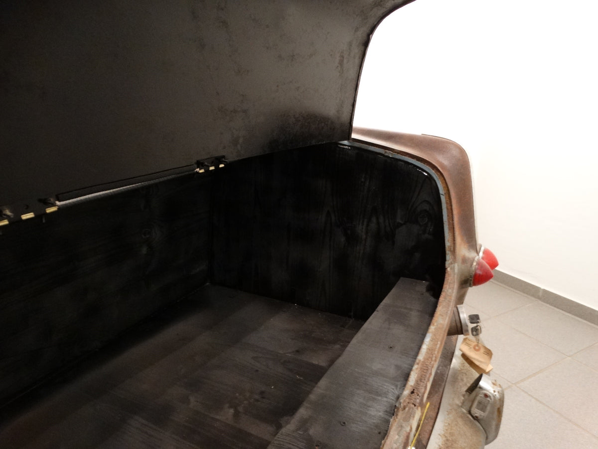 Vintage Car Rear Bar – Automotive furniture made from original vintage car rear – Swiss Made Unique Piece
