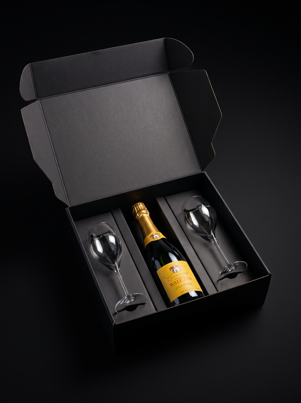 Champagne Mancave Gift Box Brut Prestige with 2 Glasses